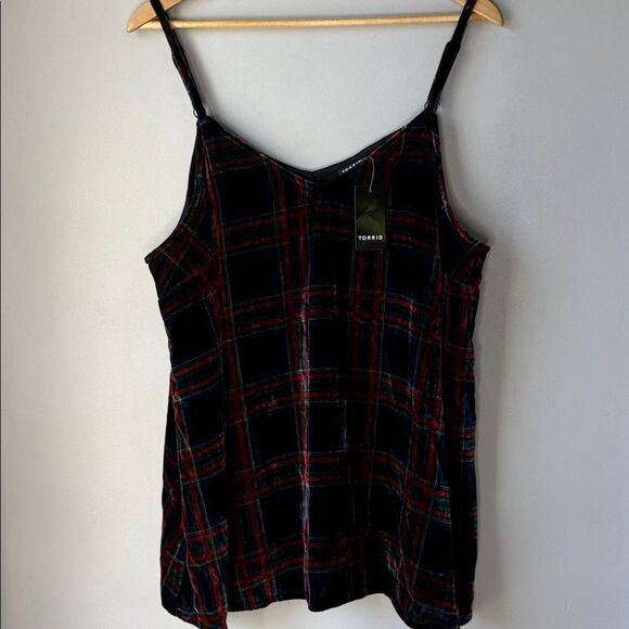 NWT Torrid Plus Size Plaid Velvet Swing Tank
Cami Top Holiday Christmas - Picture 4 of 6